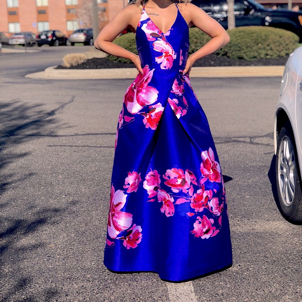 Prom/event dress